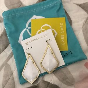 Kendra Scott White and gold earrings
